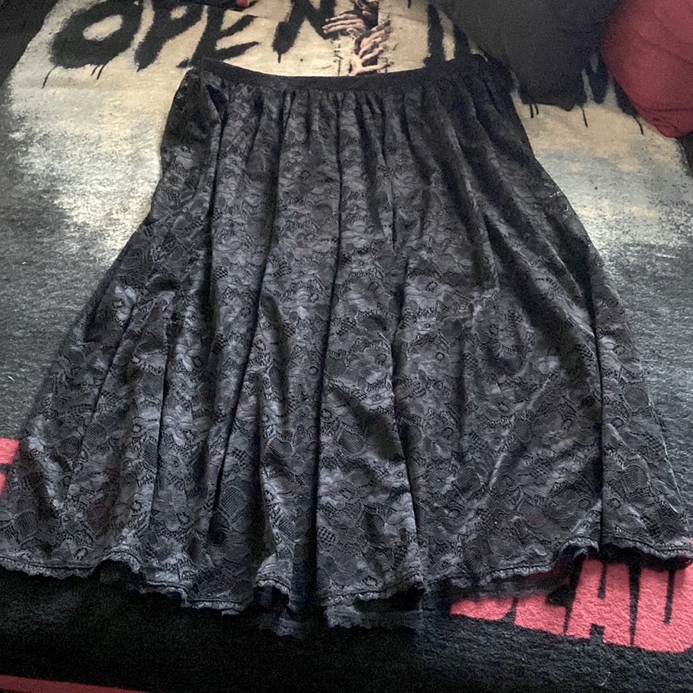 Hot Topic Lace Maxi Skirt